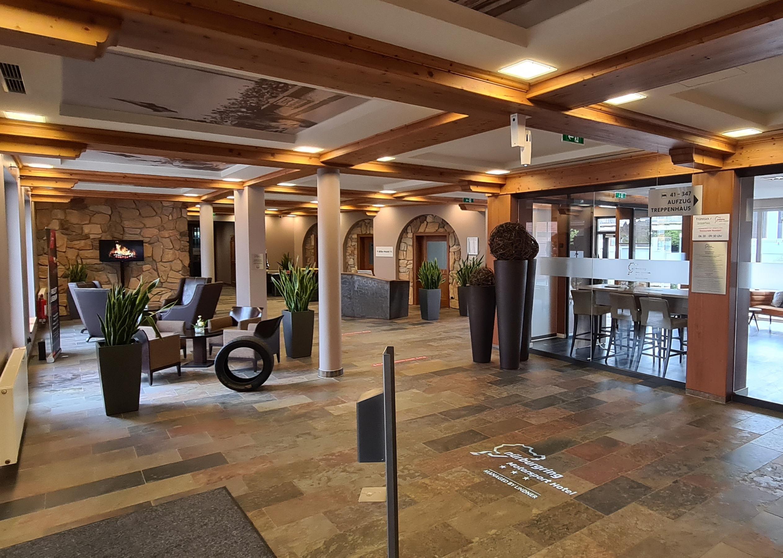 Lindner Nürburgring Motorsport Hotel Exterior foto