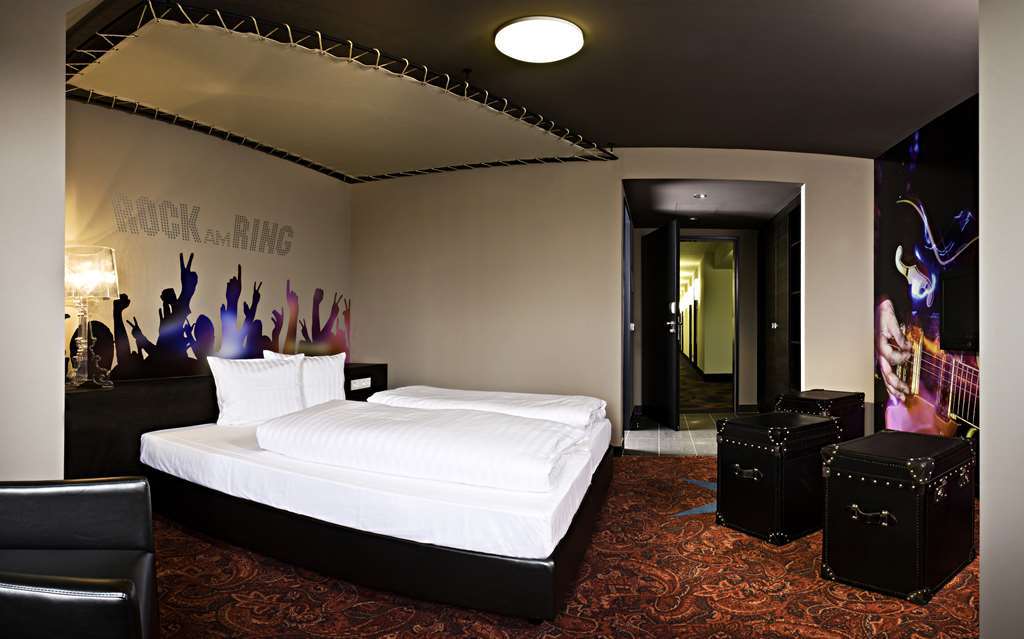 Lindner Nürburgring Motorsport Hotel Habitación foto