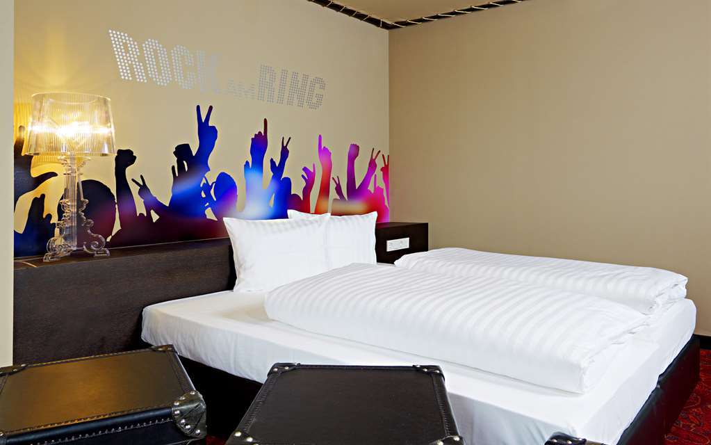 Lindner Nürburgring Motorsport Hotel Habitación foto